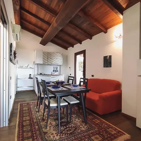 Artapartment קליארי