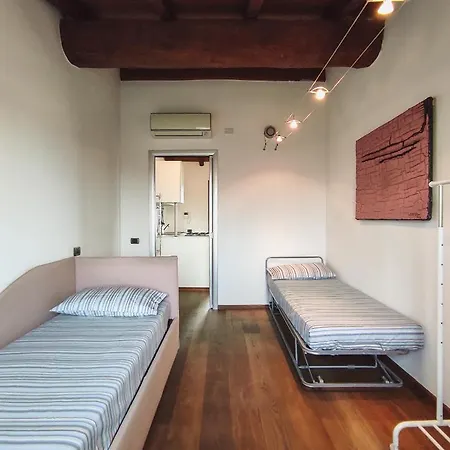 בית הארחה Artapartment *